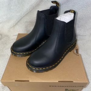 NWB DR MARTENS